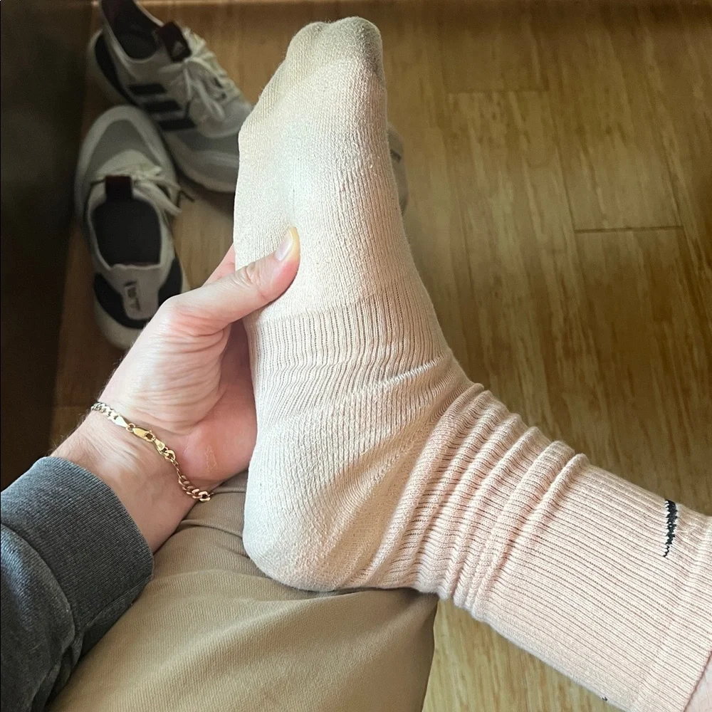 Nike Dri-FIT Light Tan Socks - Picture 2 of 4